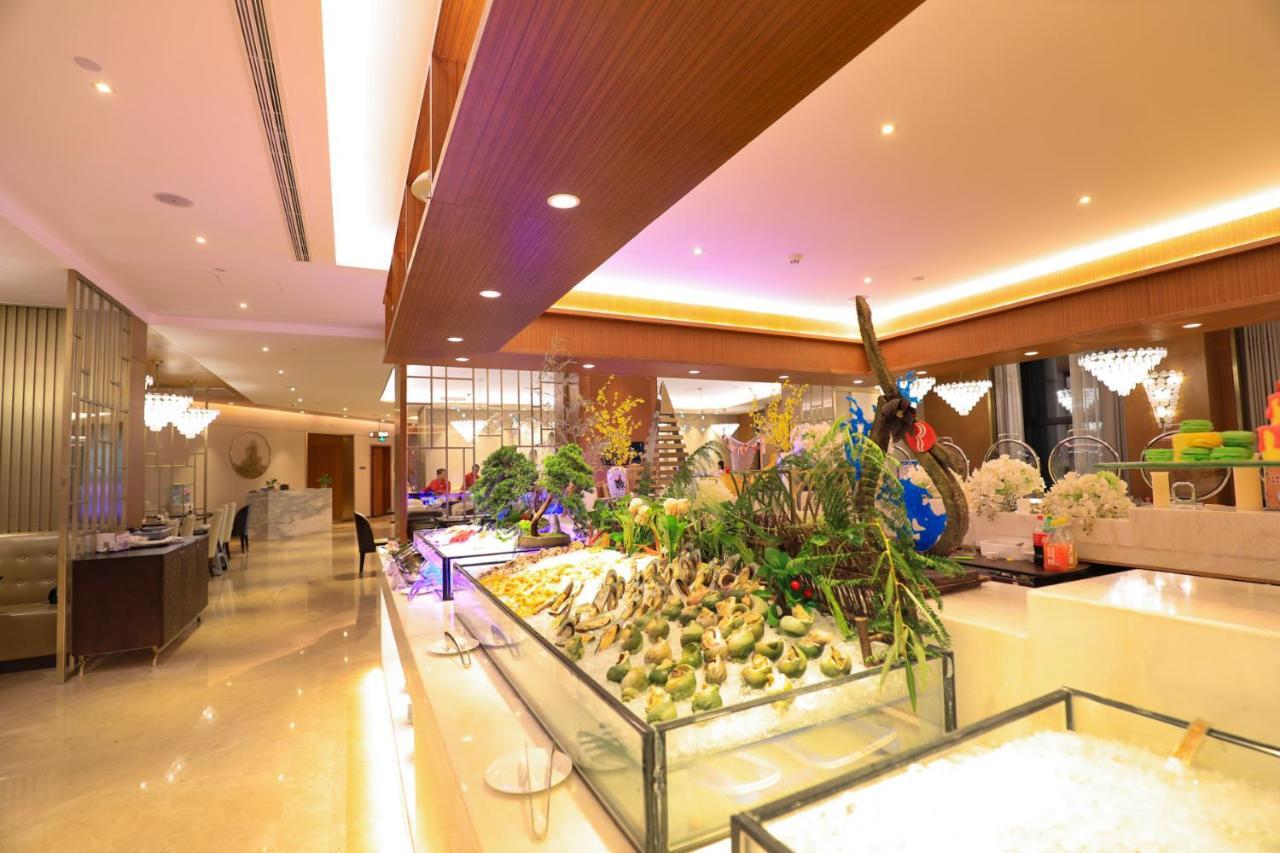 Ramada Plaza Fuxian Lake Chengjiang  Exterior foto